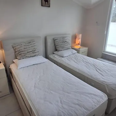 Four Seasons 1 - Ovacik 빌라 *